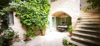 Authentique maison provençale avec piscine - 0