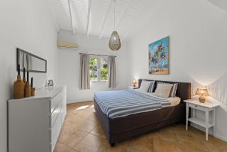 Penthouse with Views and Pool in Jan Thiel - 1