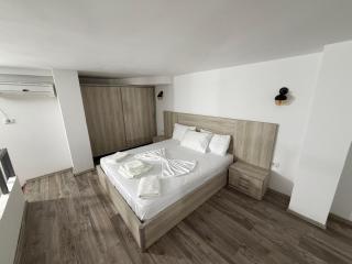 Sea Gate Apartments - 7