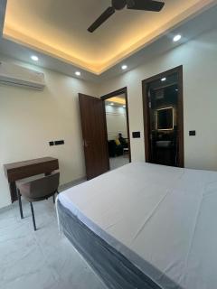 Luxury 2BHK in Heart of Gurgaon - 2