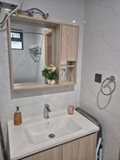 The Warm Wood Studio - 1