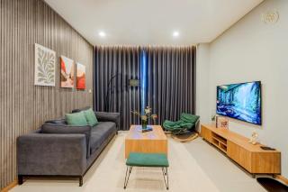 Sam Tower Luxury 2BR River View - 0
