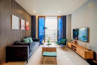 Sam Tower Luxury 2BR River View - 9