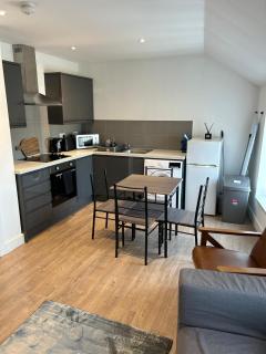 Modern Comfortable Apartment with Parking & WiFi - 7