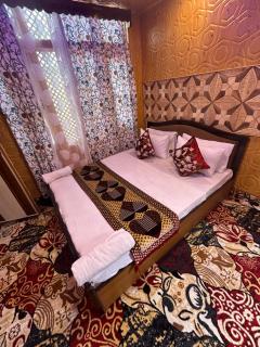 Hareem group of houseboats - 8