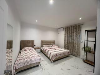 Rent Room Albano - 4