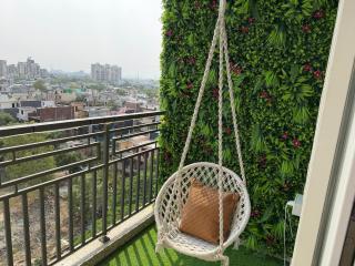 The Balcony Paradise - Couple Fav - Bliss Suites - 3