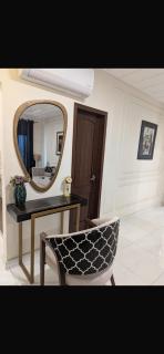 Golden Hour Suites - 1