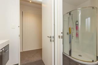 Coastal Family Retreat Spacious 3BR Escape - 7