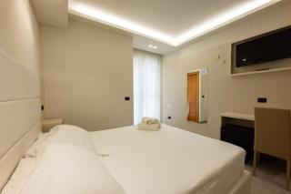 Hotel Twins - 5