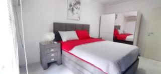 Heart of the City Apartment - 1
