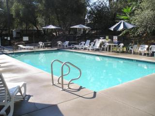 Ponderosa Camping Resort One-Bedroom Cabin 2 - Lotus - 5