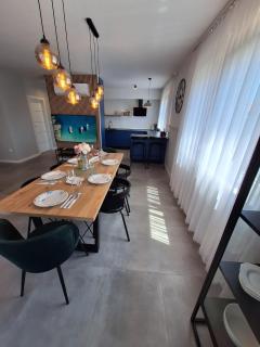 Villa Rosa - Luxury Apartments - 2