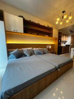 Condo in Red Residences -Self Check-in - Fast Wi-Fi - 5
