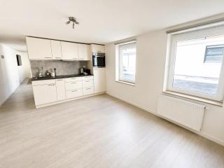 Central Ghent, 2 Private Rooms with Wi-Fi - Gand - 7