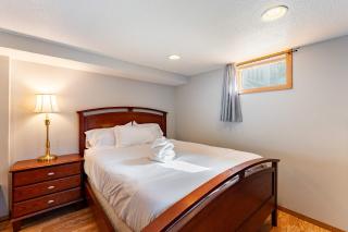 2BR Basement - Near St Paul - WFH Desk & Patio - 6