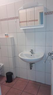 Natura Ferienhaus, Hotelzimmer in Rhauderfehn , Komfort für Gäste & Firmen ,WLAN & Parkplatz - 3