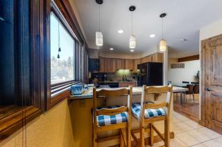 West Vail Condo Retreat - 1