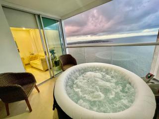 1 Bedroom Sunset luxury apartment private jacuzzi - 0