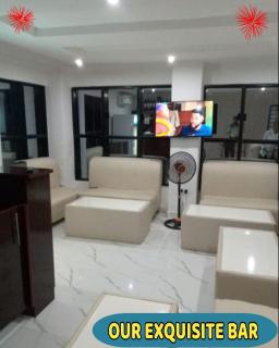 Britney Luxury Apartment - 4