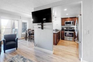 Mountain Meadows 302 - 4
