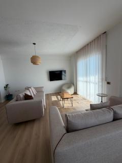 Sunrise Retreat Apartment - 8