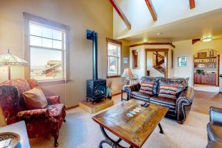Cozens Pointe Circle - 4