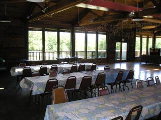 Mount Vernon Camping Resort Studio Cabin 4 - Bow - 2