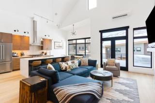 Comfy & Modern - 6