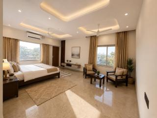 Arth Courtyard - 8