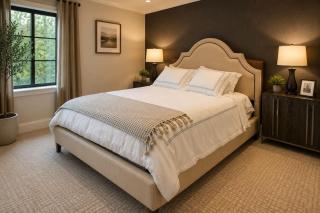 Grand Luxury Estate - 6BR & 8BA w Pool - 11K Sq Ft - 1
