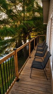 Chalet Cozy Spa sur Lac - 4