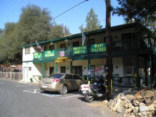 Ponderosa Camping Resort One-Bedroom Cabin 4 - Lotus - 2