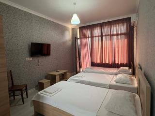 Golden House HOTEL - 3