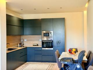 Arlan's Beach Apartment - 5