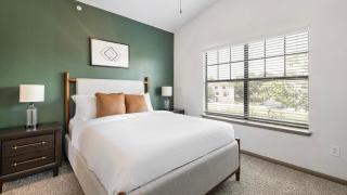 Landing Apartments - Carriage Homes on the Lake - 3