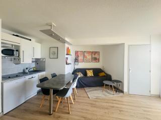 Le Sublime 5eme Terrasse VUE MER PISCINE avec CLIMATISATION PARKING Privé Wifi Linge et Ménage de Fin de Séjour Compris - 9