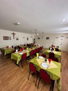 St Winefride's Guesthouse - 1