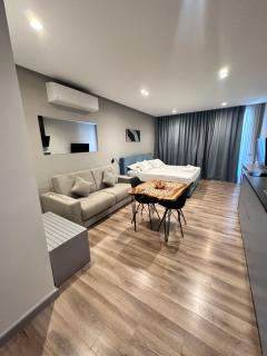 LOOKOUT Apartments - 3