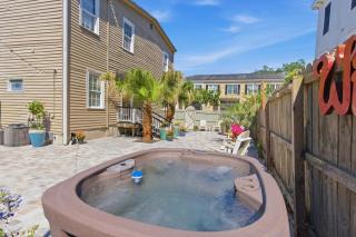 Charming Historic Duplex W Courtyard & Parking - 6