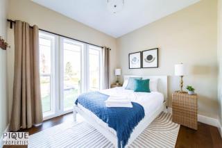 Mayfield Manor - Hot Tub - KingBed - FireTable - BBQ - Wifi - 4