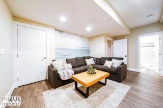 Sanctuary Suite - KingBed - Wifi - Near WEM - Rogers - 6
