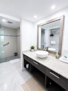 Beachside Living in the Heart of Isla Verde - 5