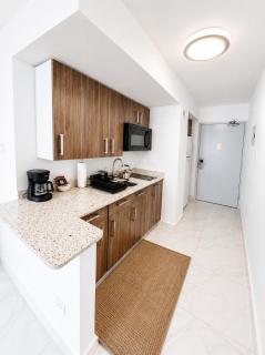 Beachside Living in the Heart of Isla Verde - 3