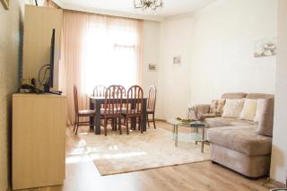 Central Sofia 2-Bedroom Apartment near NDK - 2