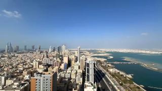 High floor flat with sea & city view balcony - 3