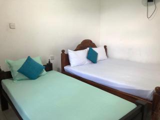 SuiteSpot Guest House - 7