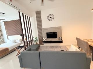 Cozy Suite at EduSentral Setia Alam - 5