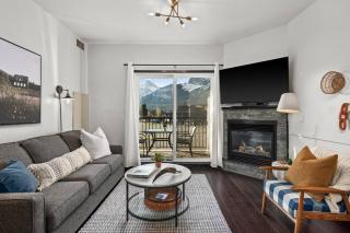 Stunning Mountain Views - Pool&HotTub - King Bed - BBQ - 8