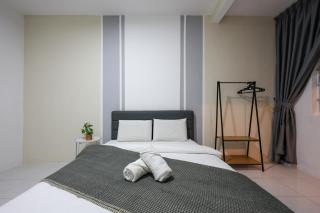 Emerald Avenue Apartment Holiday Home - 2